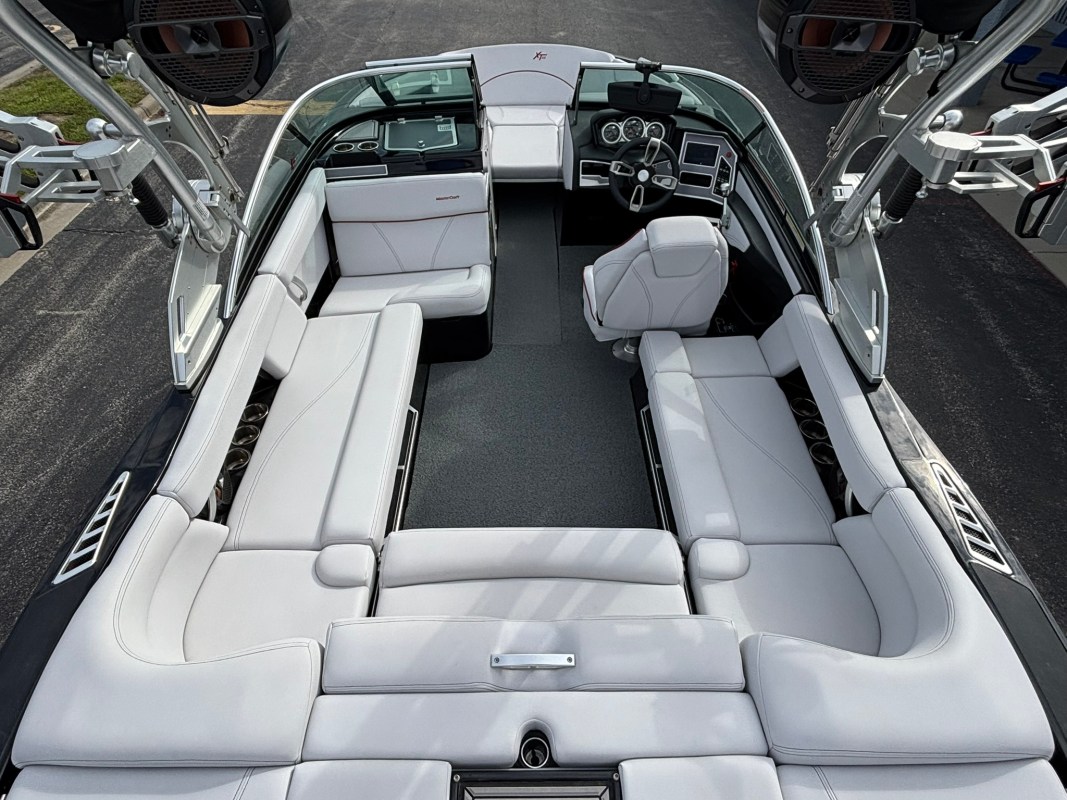 2020 Mastercraft XT22