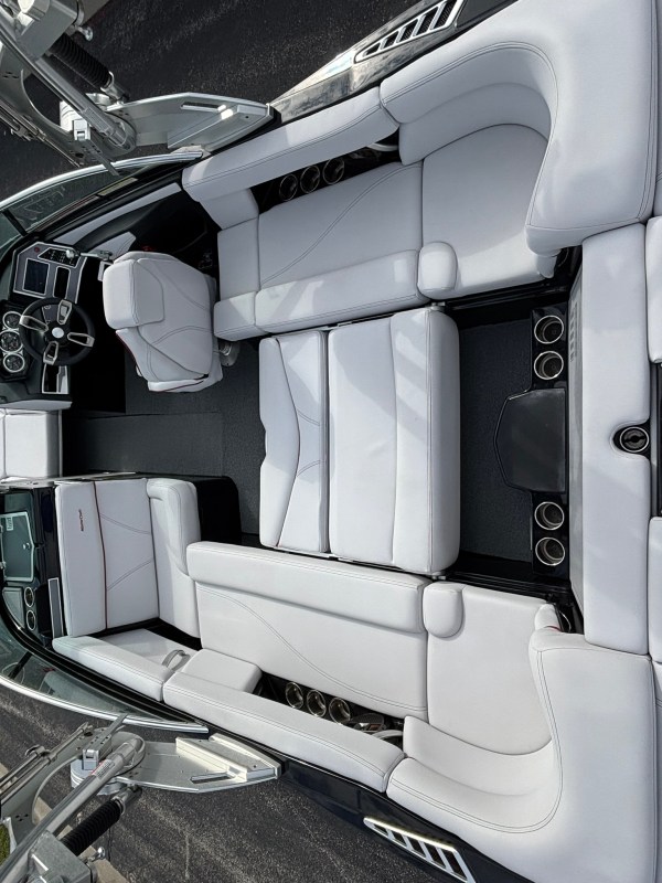 2020 Mastercraft XT22