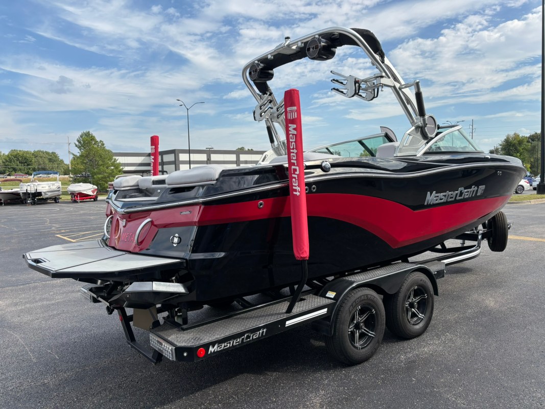 2020 Mastercraft XT22