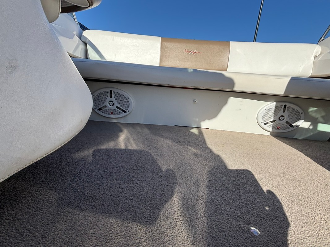 2007 Four Winns 190 Horizon