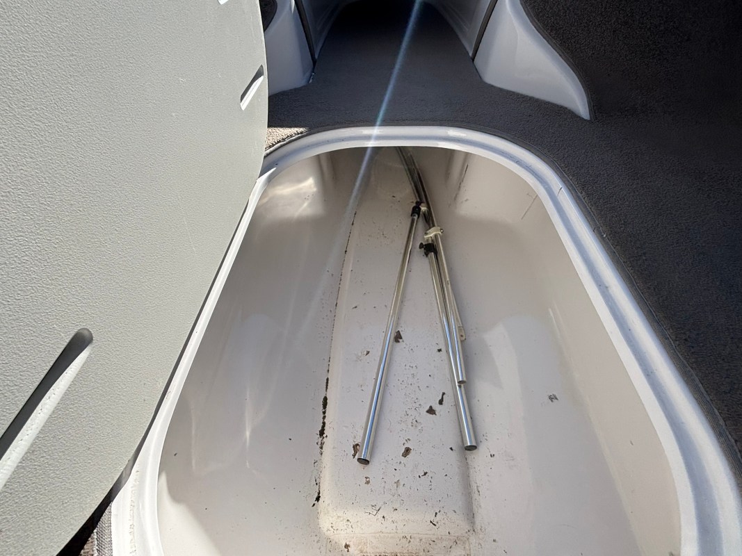 2007 Four Winns 190 Horizon