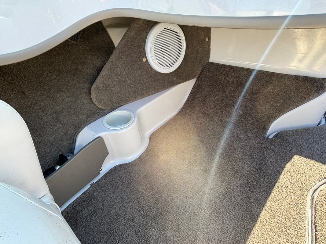 2007 Four Winns 190 Horizon